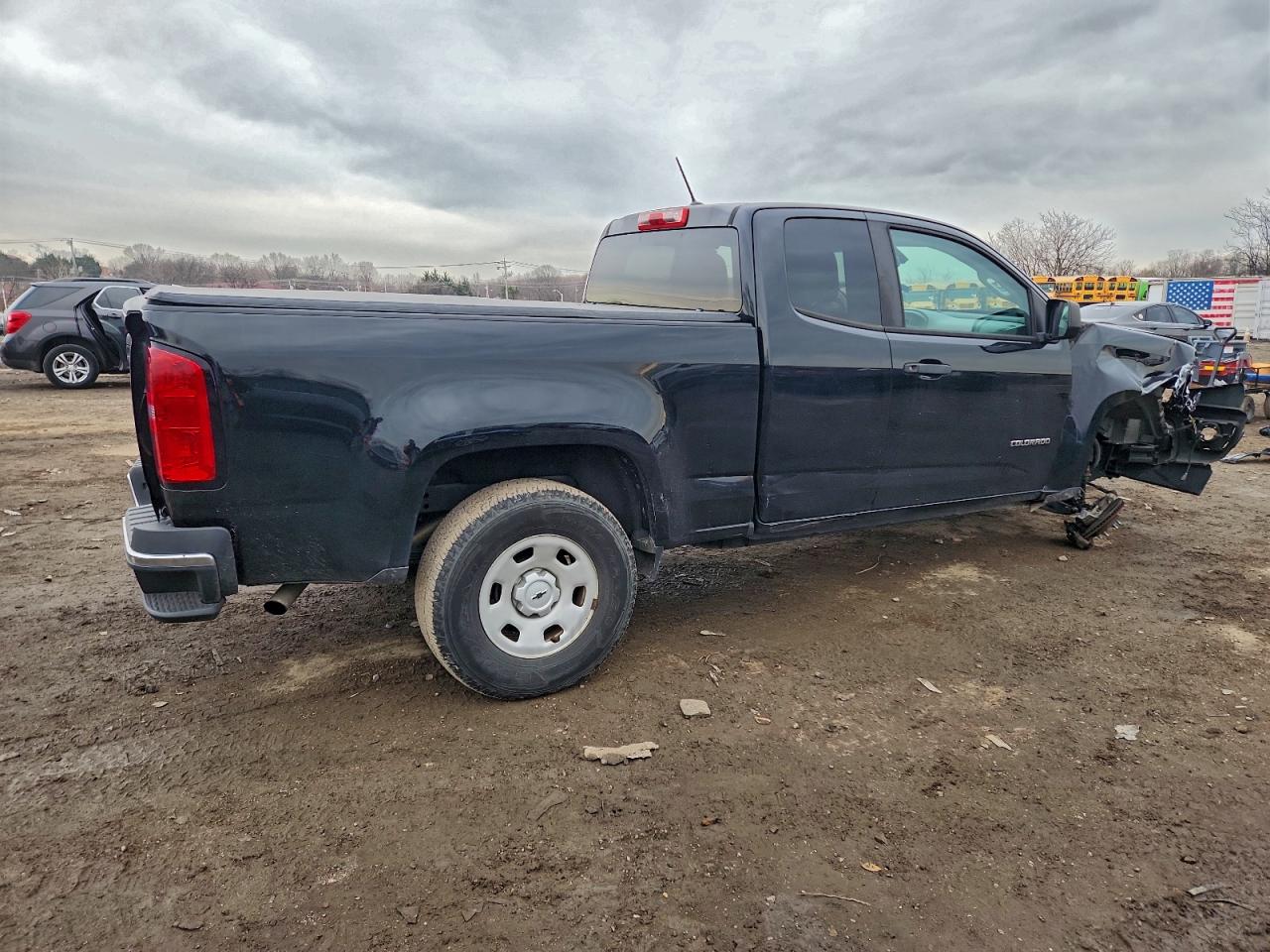 2019 CHEVROLET COLORADO photo 3