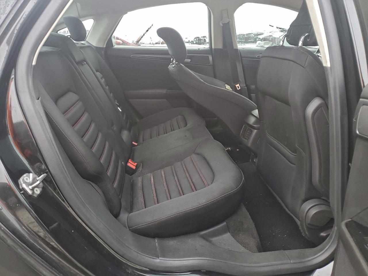 2013 FORD FUSION SE photo 10