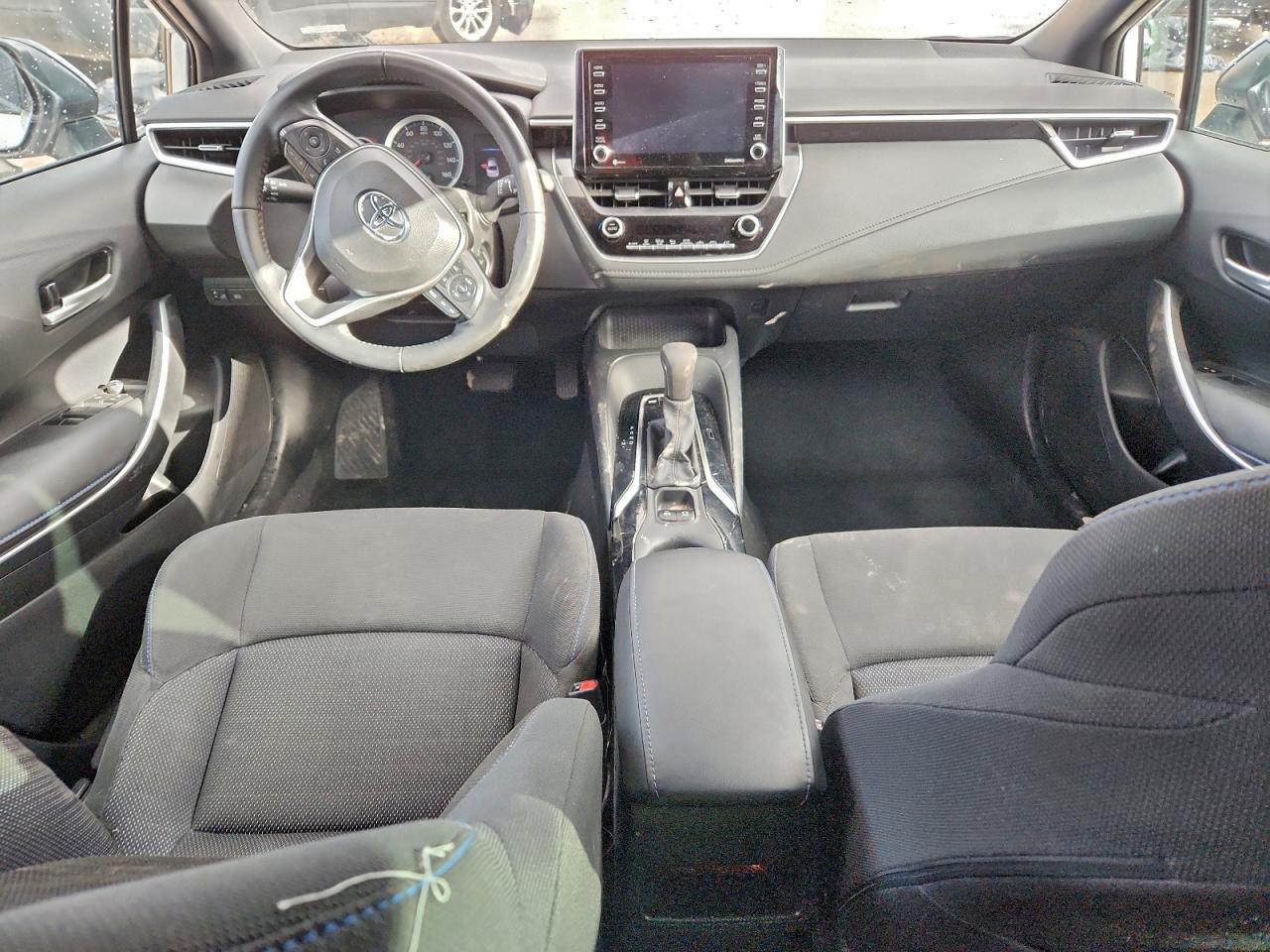 2021 TOYOTA COROLLA SE photo 8
