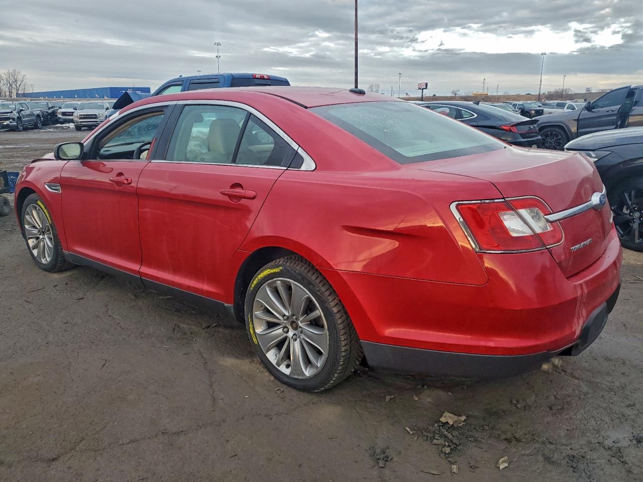 2011 FORD TAURUS LIMITED photo 2