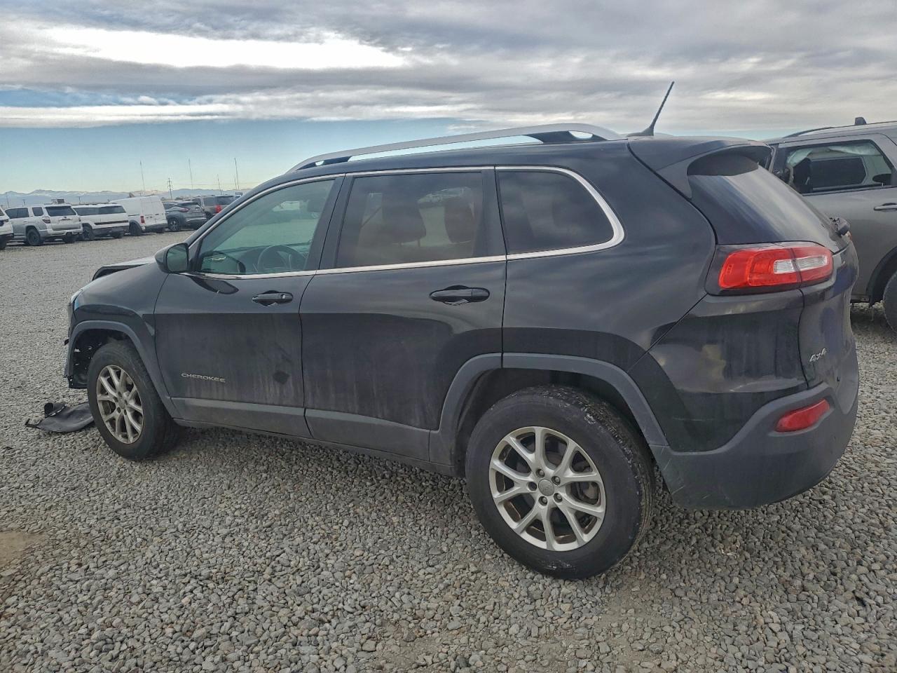 2014 JEEP CHEROKEE LATITUDE photo 3