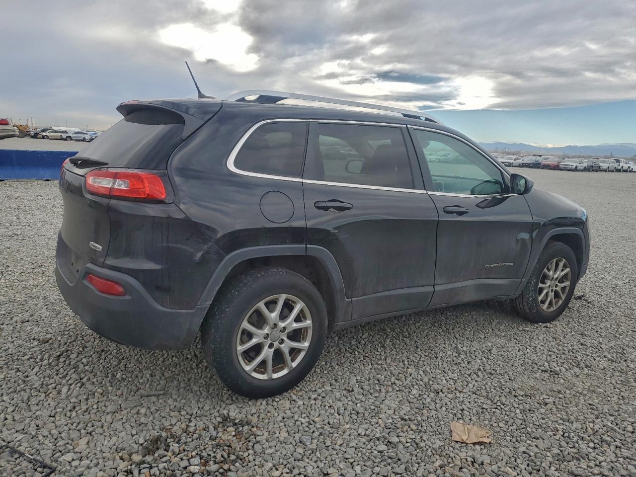 2014 JEEP CHEROKEE LATITUDE photo 5