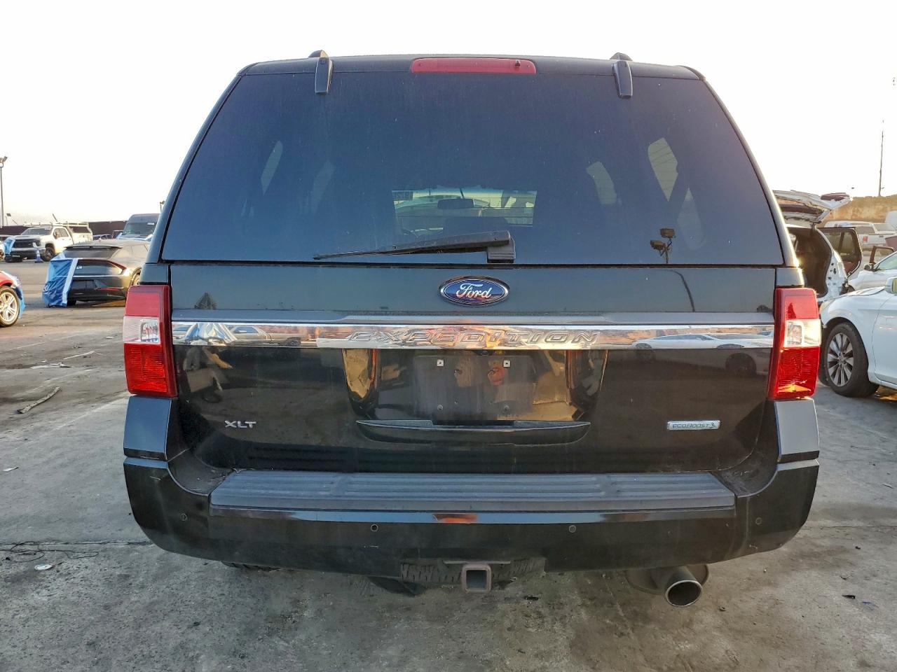 2016 FORD EXPEDITION XLT photo 6