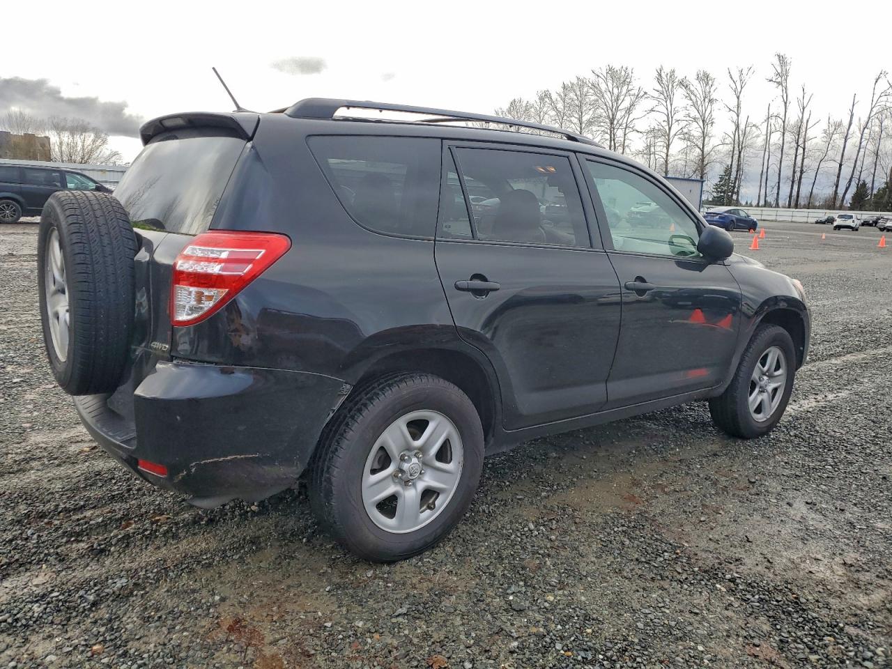2011 TOYOTA RAV4 photo 3