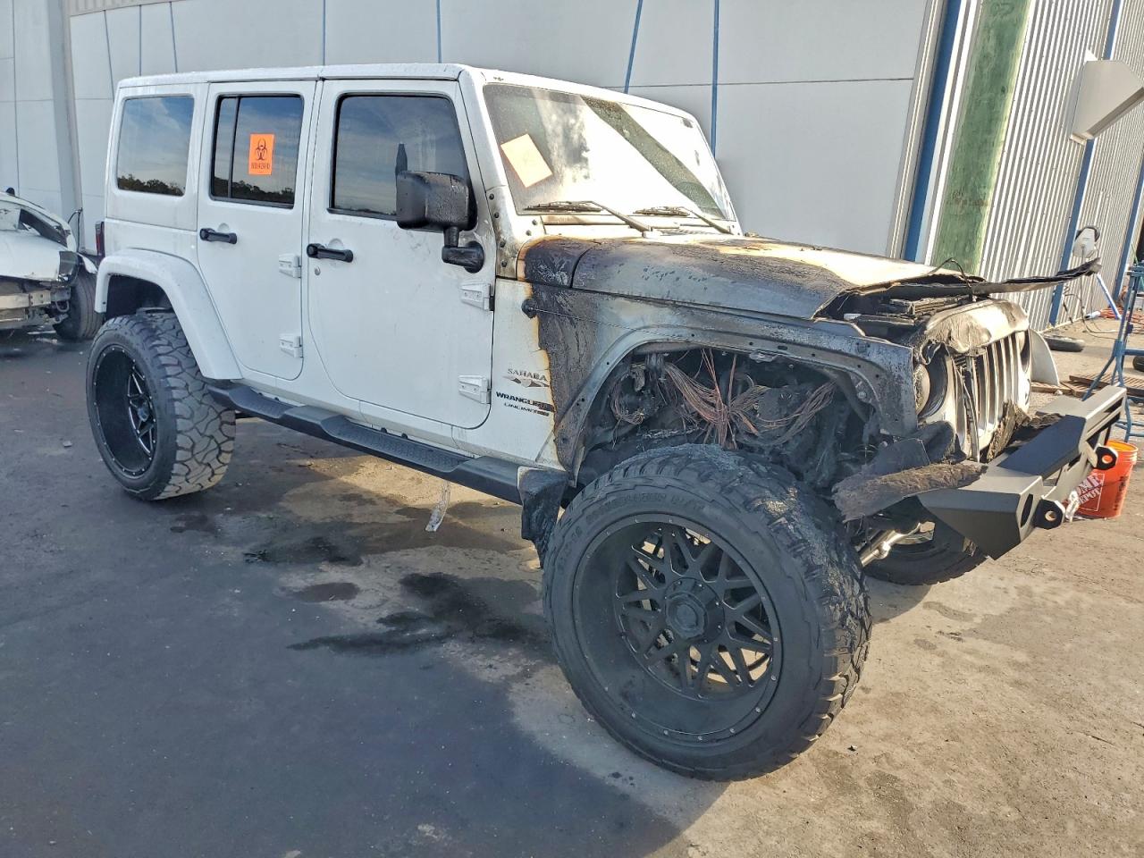 2018 JEEP WRANGLER UNLIMITED SAHARA photo 4