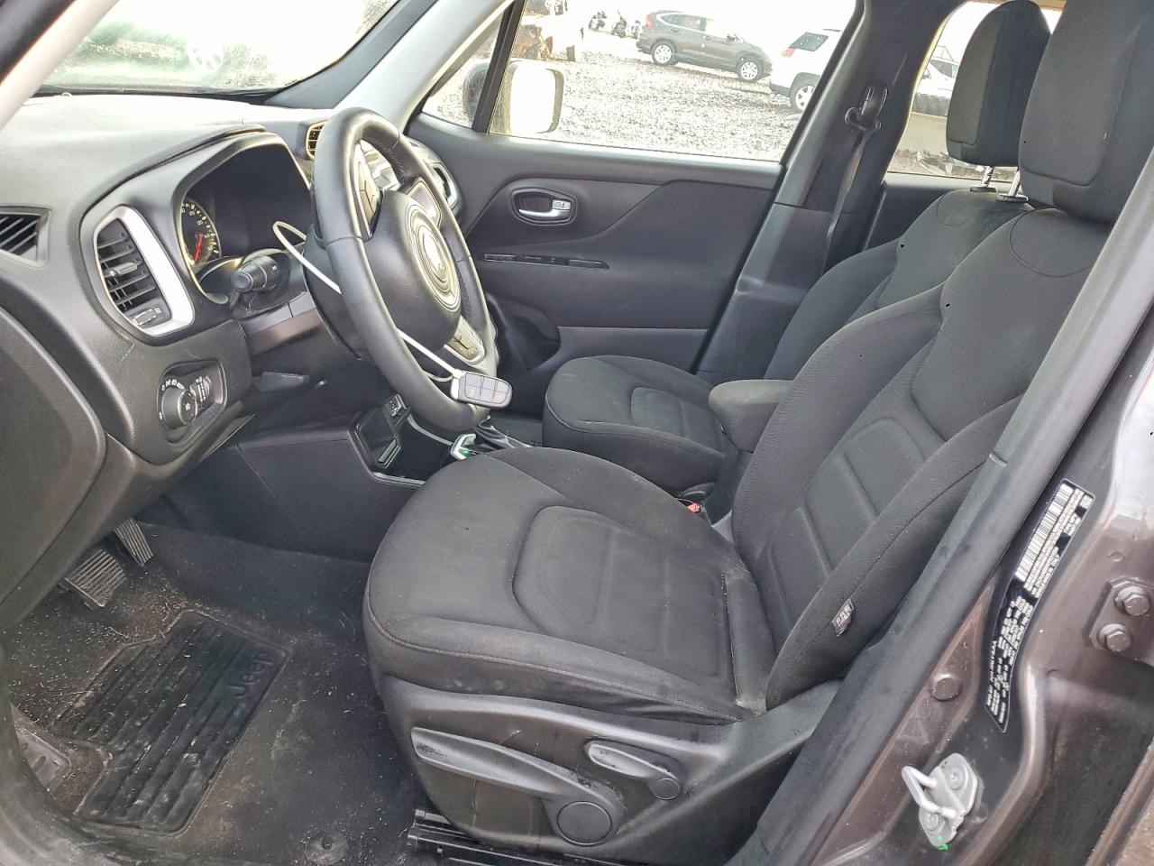 2019 JEEP RENEGADE LATITUDE photo 7