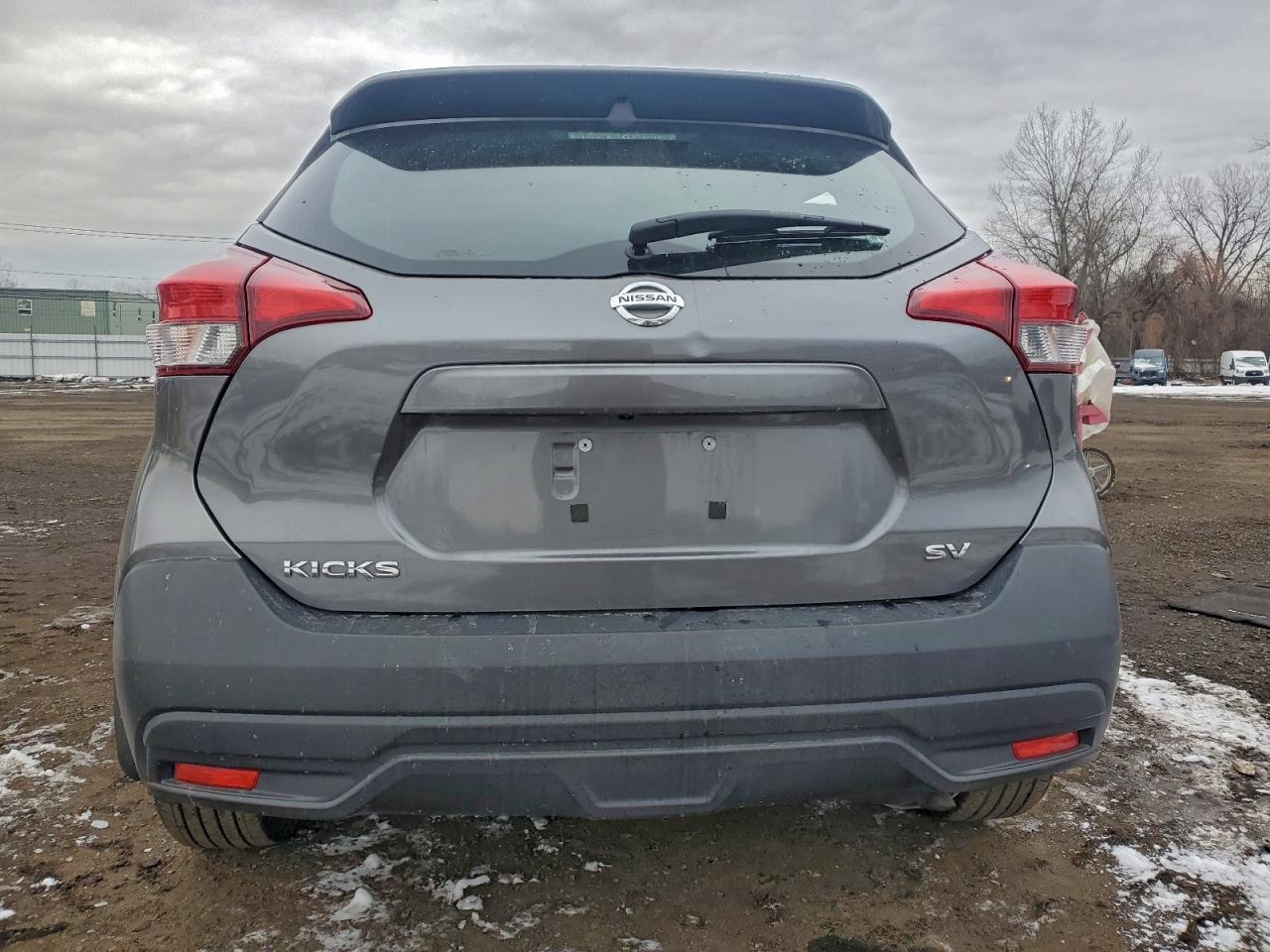 2019 NISSAN KICKS S photo 16