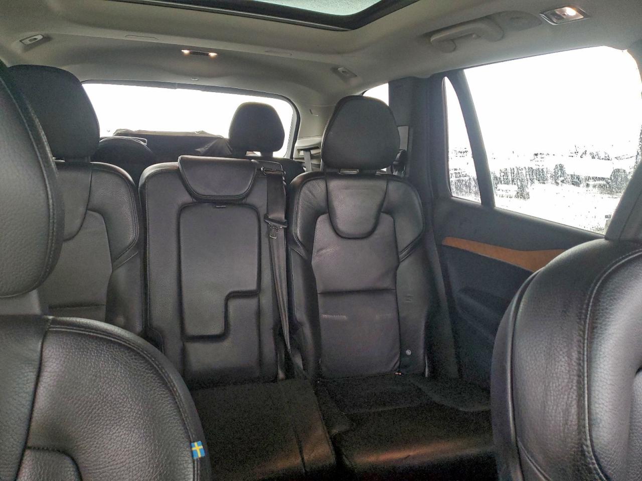 2021 VOLVO XC90 T5 MOMENTUM photo 19