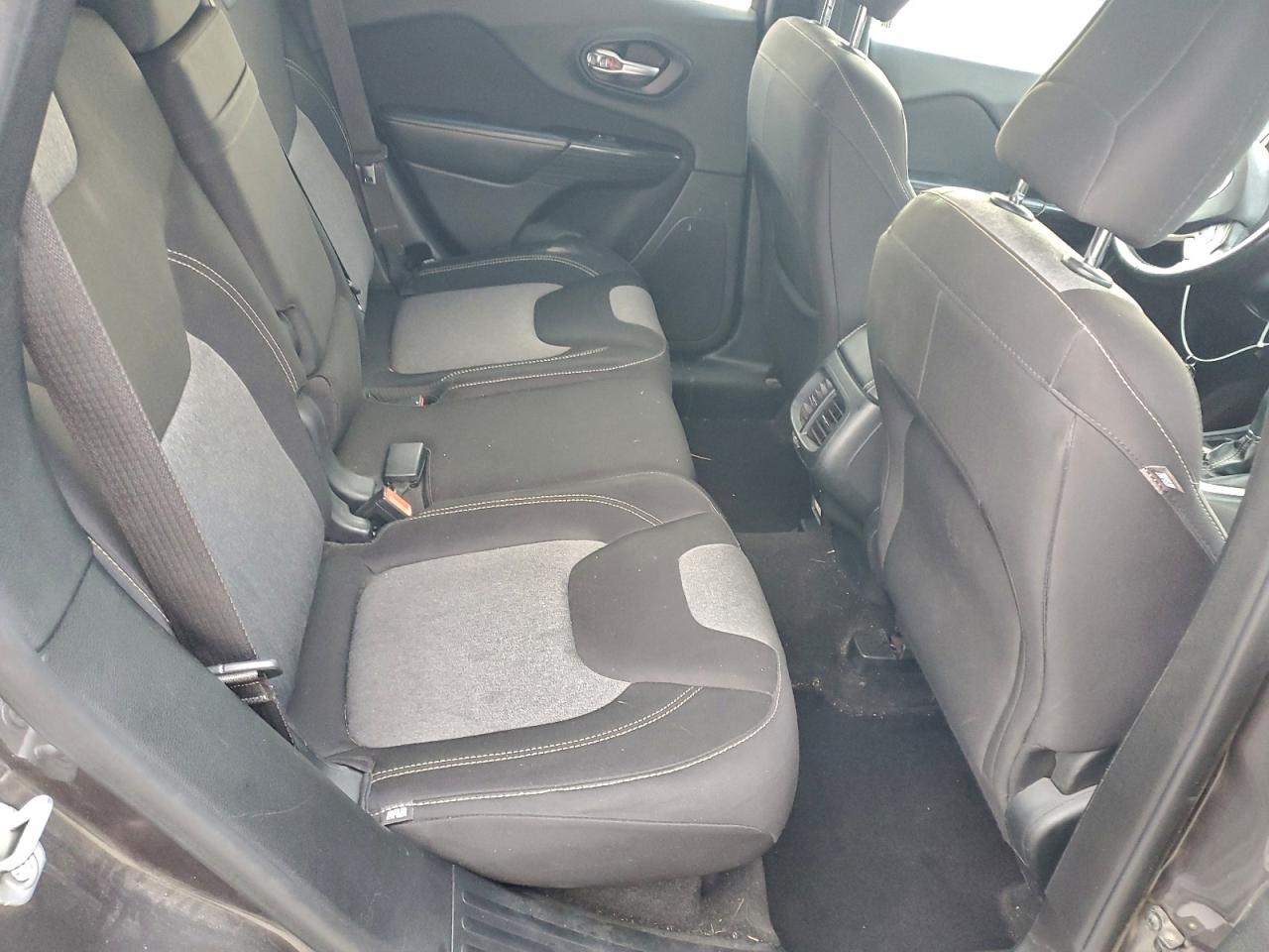 2014 JEEP CHEROKEE LATITUDE photo 19