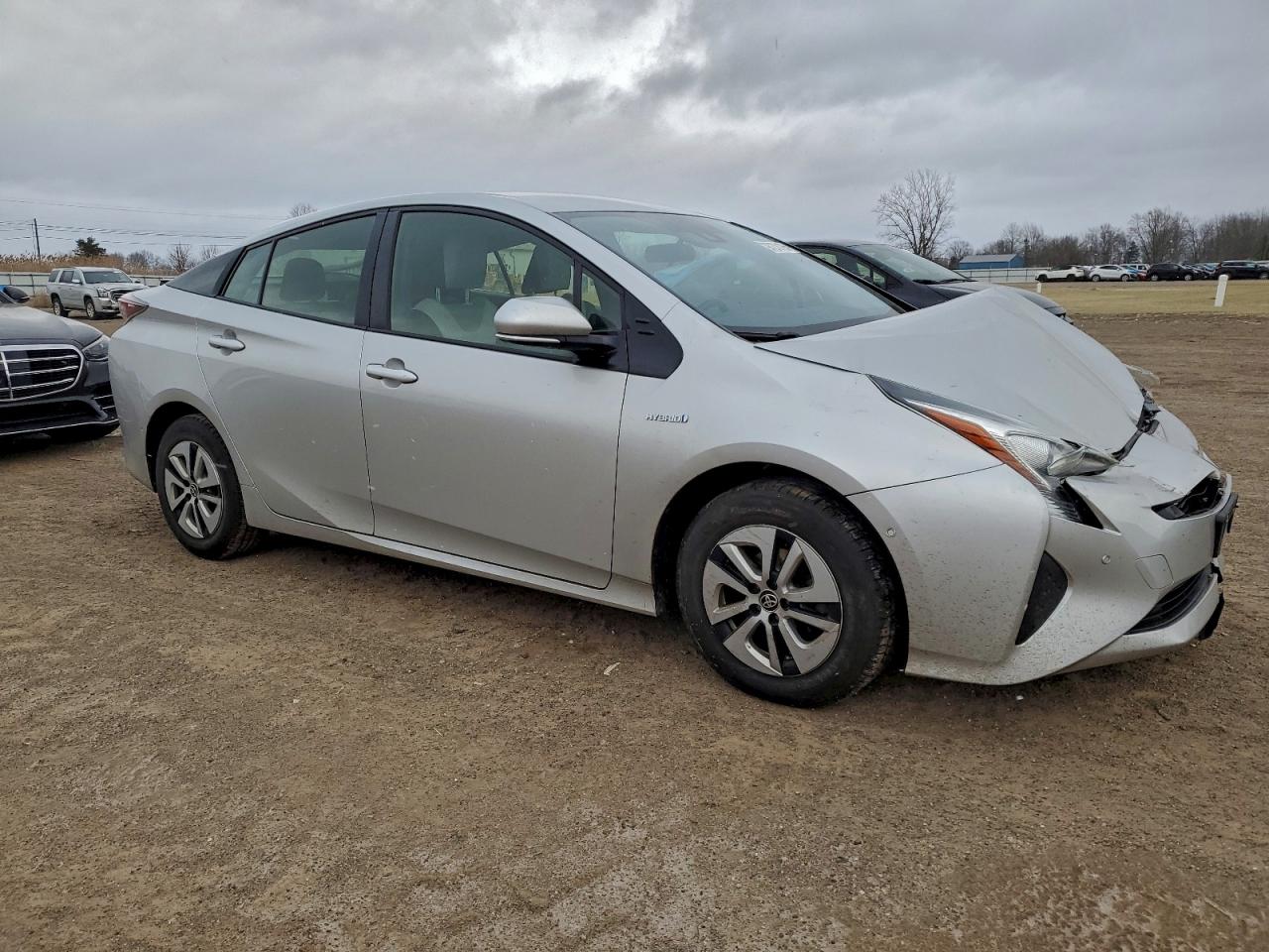 2018 TOYOTA PRIUS photo 7