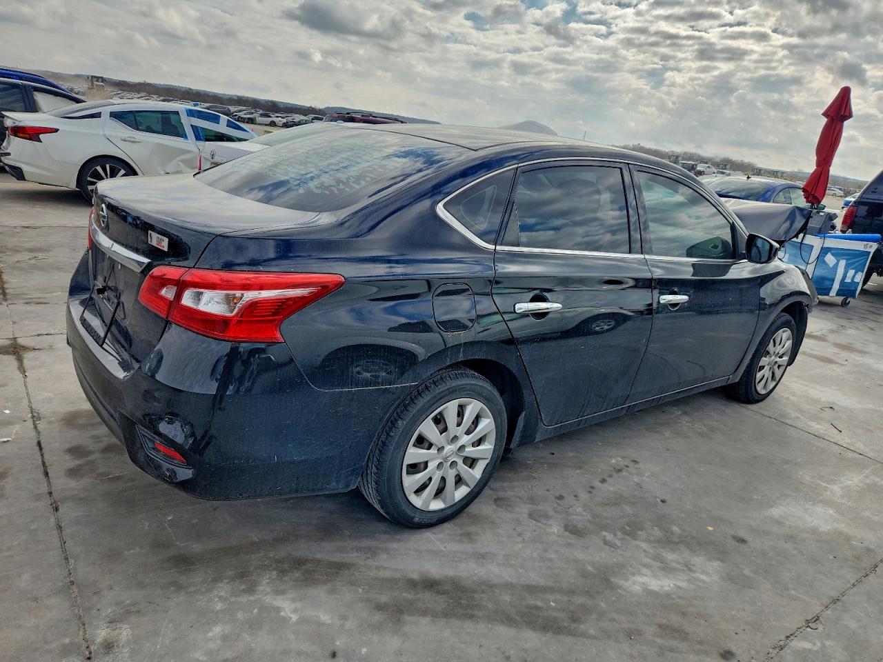 2017 NISSAN SENTRA S photo 9