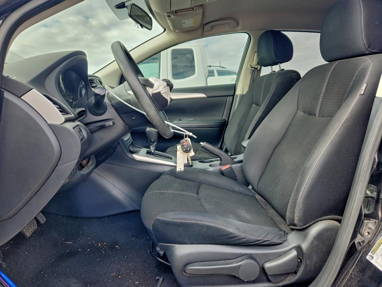 2017 NISSAN SENTRA S photo 25