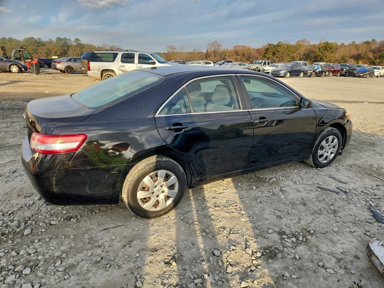 2011 TOYOTA CAMRY BASE photo 5