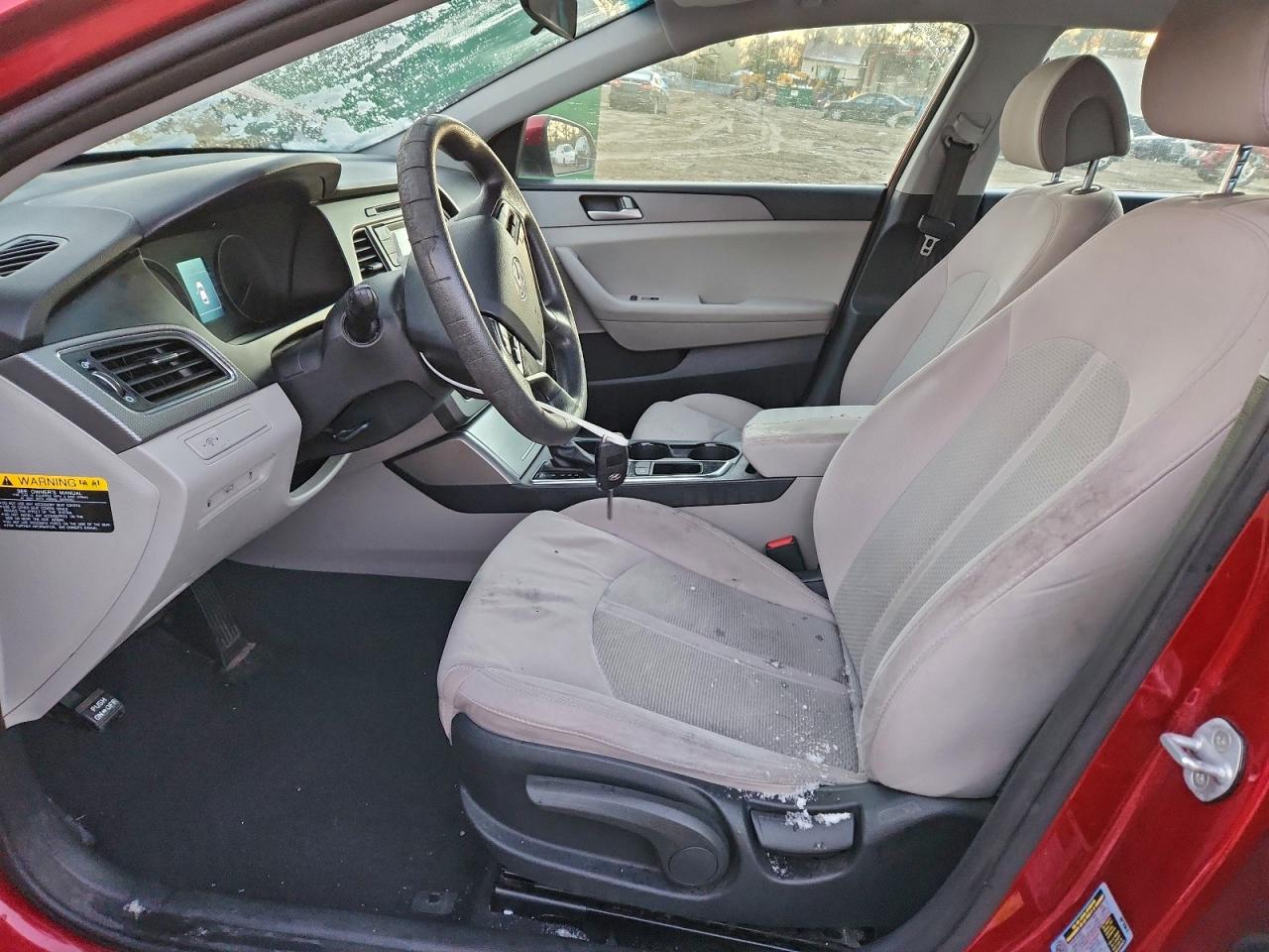 2015 HYUNDAI SONATA SE photo 19