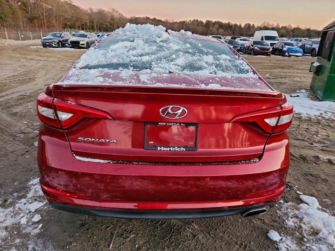 2015 HYUNDAI SONATA SE photo 16