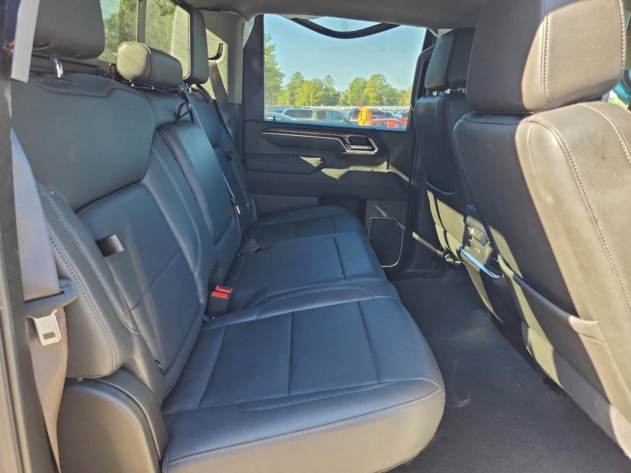 2024 CHEVROLET SILVERADO K2500 HEAVY DUTY LTZ photo 28