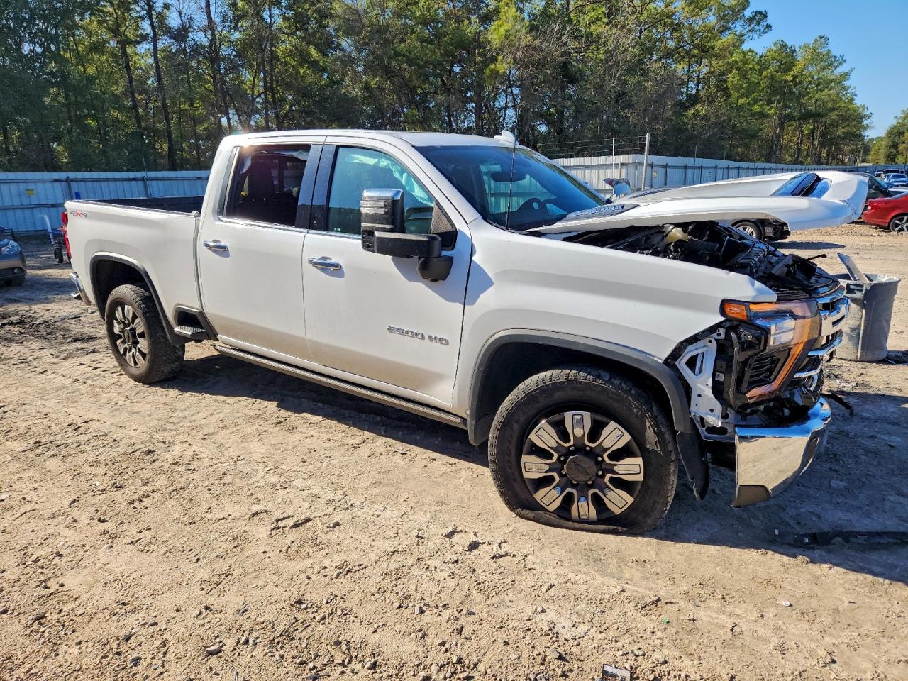 2024 CHEVROLET SILVERADO K2500 HEAVY DUTY LTZ photo 10