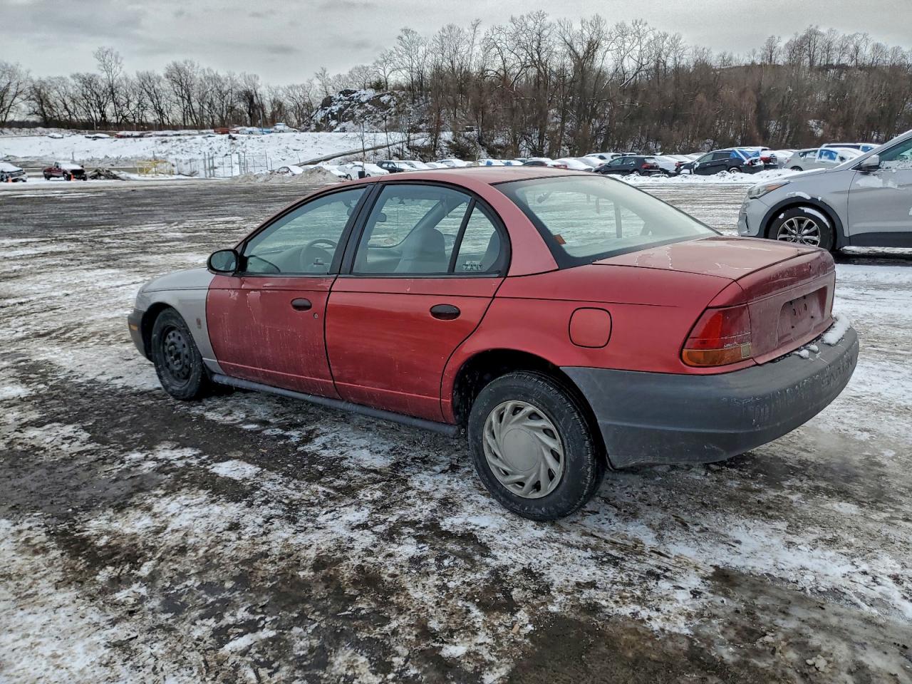1998 SATURN SL1 photo 2