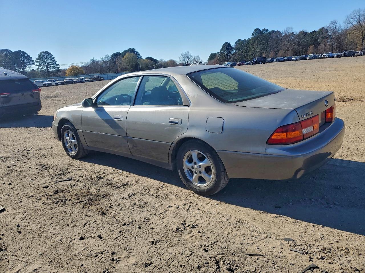 1999 LEXUS ES 300 photo 4
