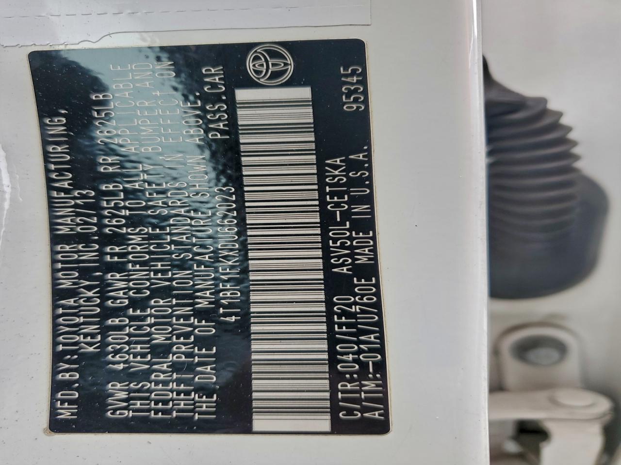 2013 TOYOTA CAMRY L photo 34