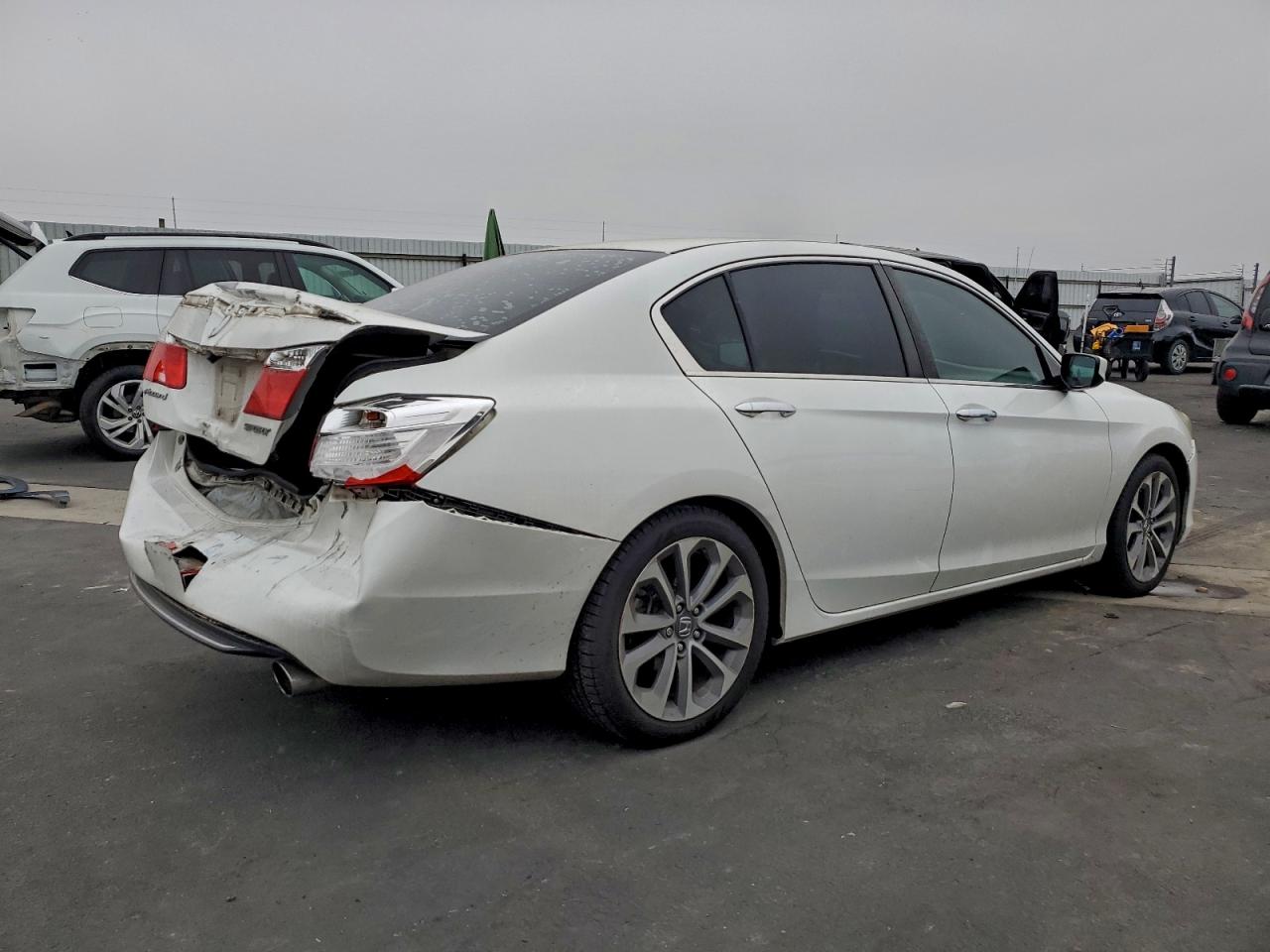 2014 HONDA ACCORD SPORT photo 3