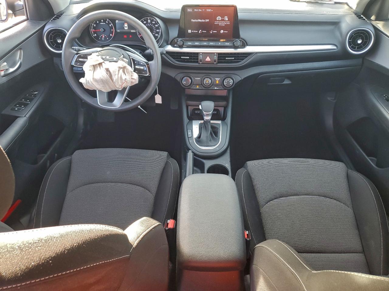 2023 KIA FORTE LX photo 15