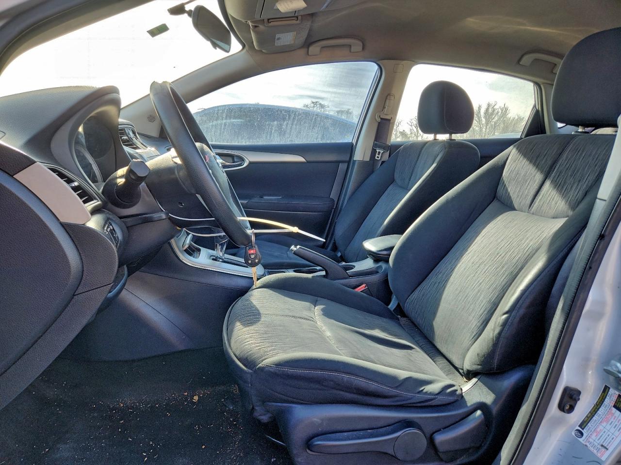 2014 NISSAN SENTRA S photo 7