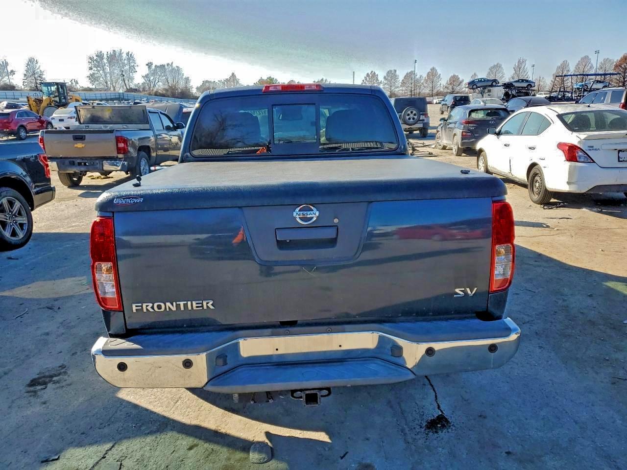 2017 NISSAN FRONTIER S photo 6
