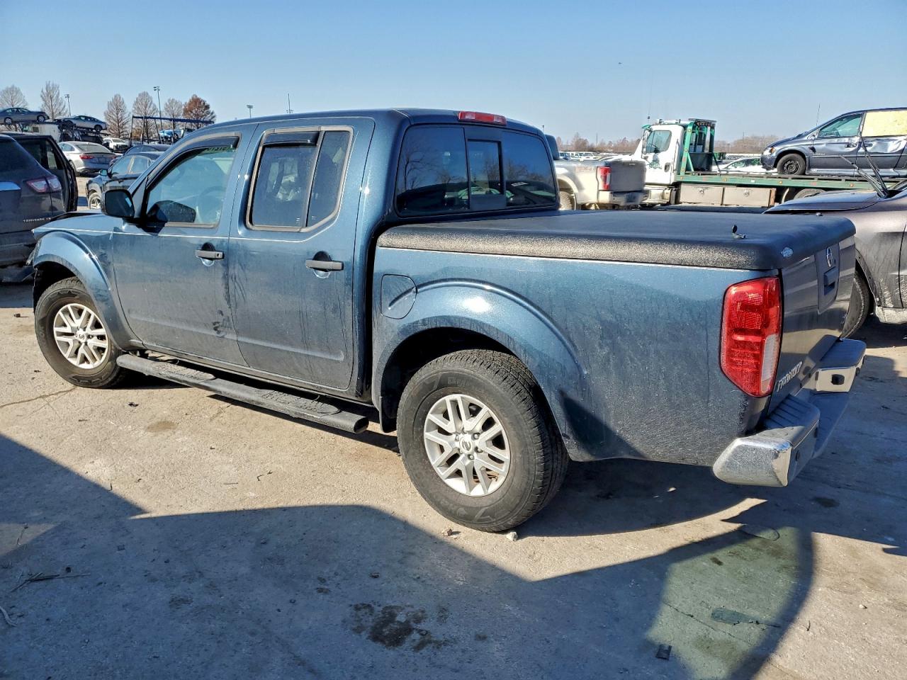 2017 NISSAN FRONTIER S photo 2