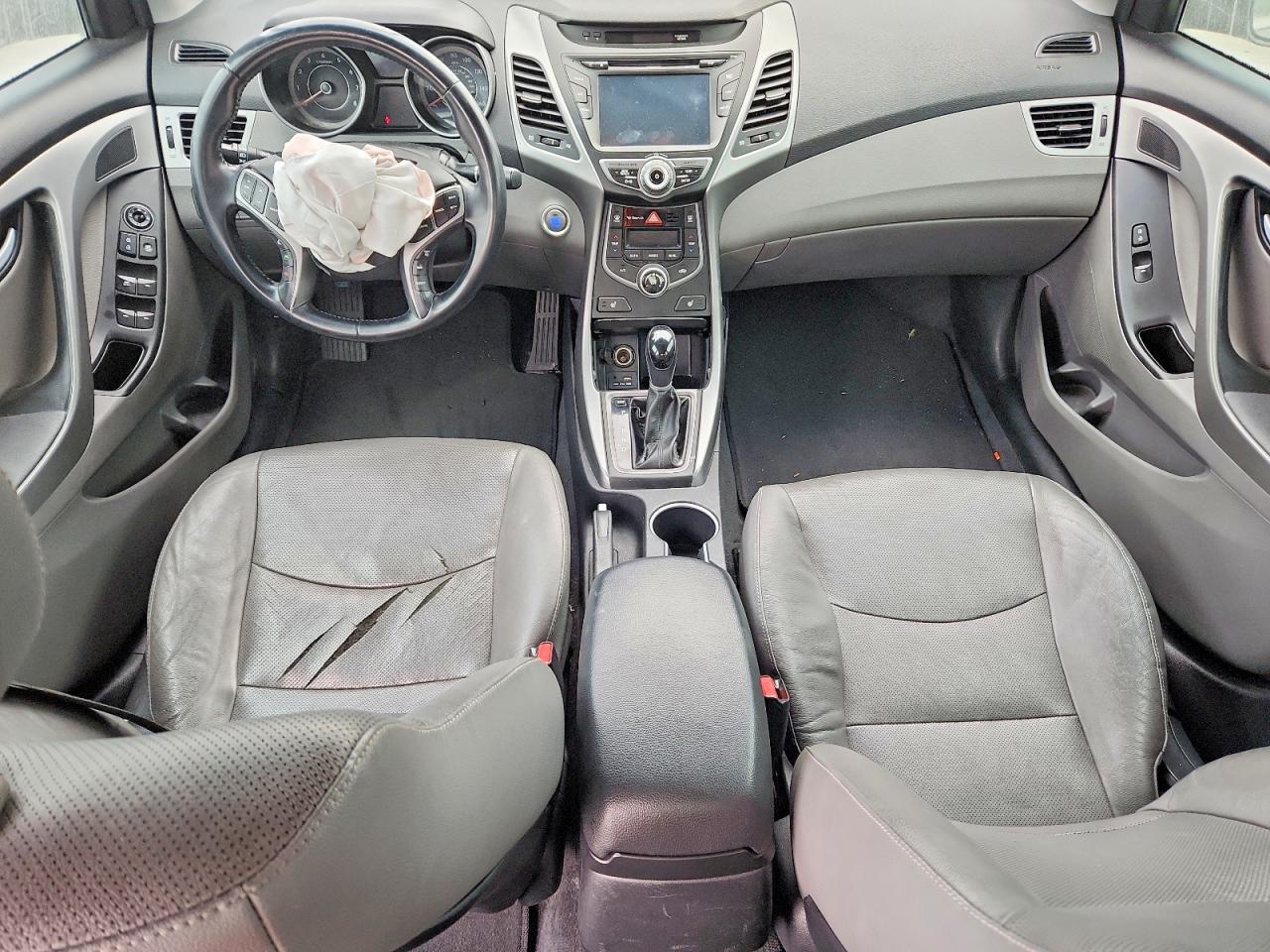 2014 HYUNDAI ELANTRA SE photo 8
