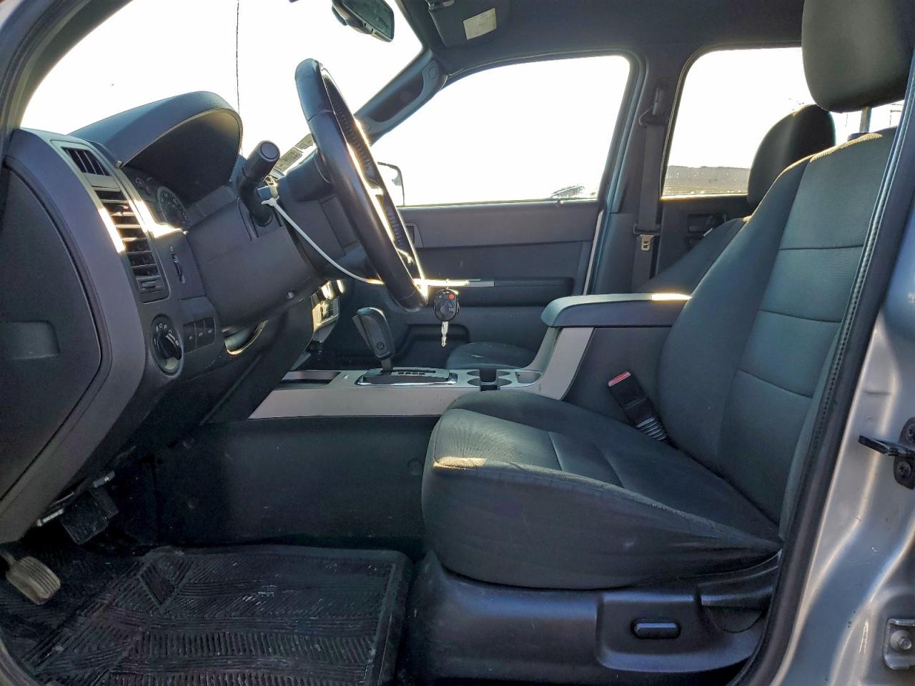 2012 FORD ESCAPE XLT photo 19