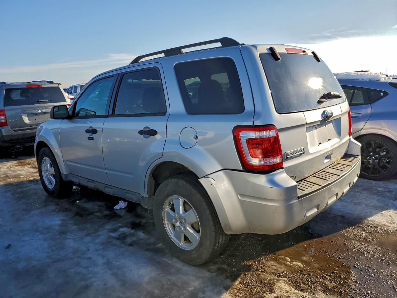 2012 FORD ESCAPE XLT photo 4