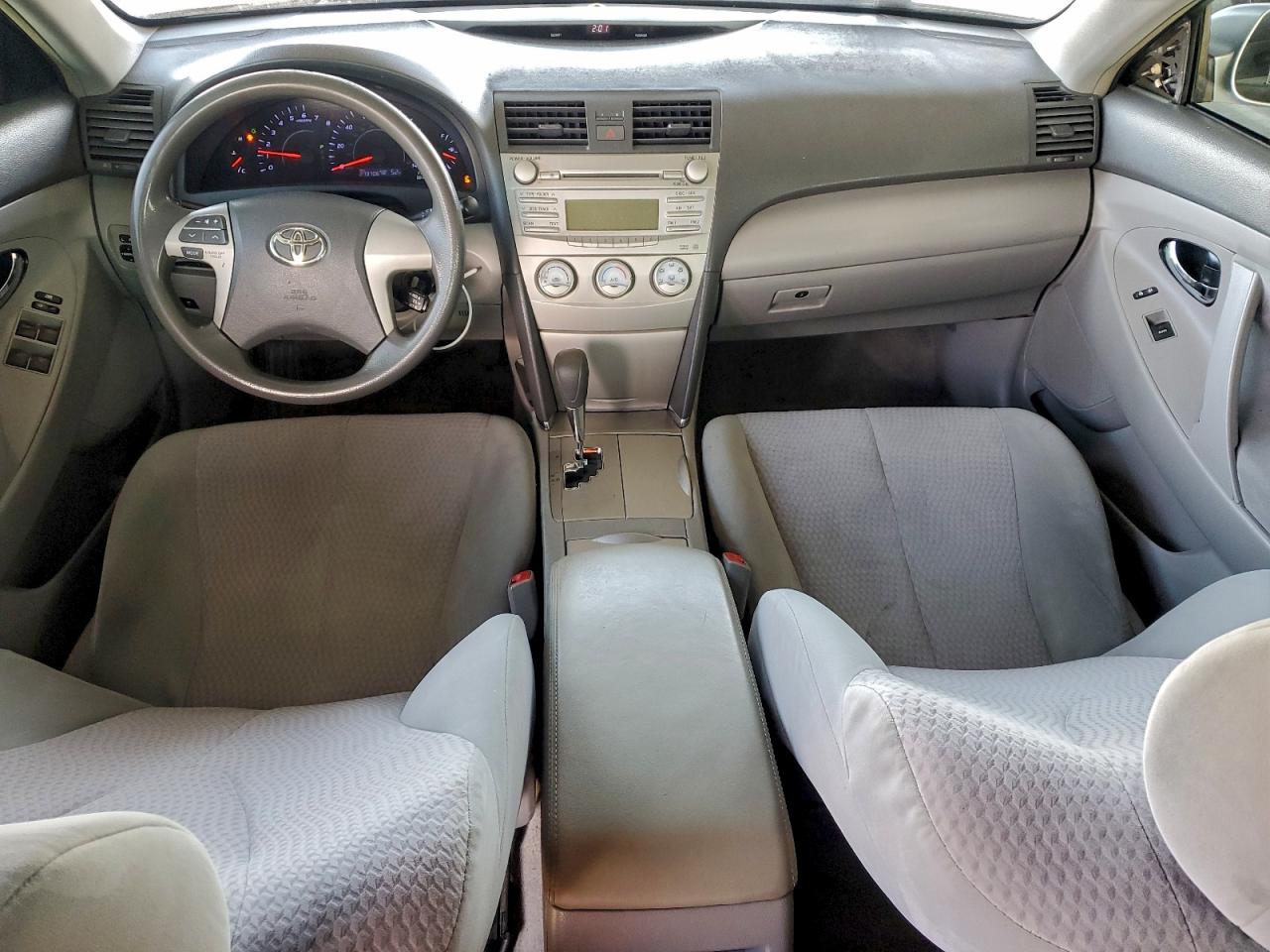 2011 TOYOTA CAMRY BASE photo 8