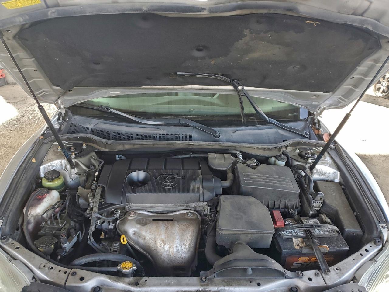 2011 TOYOTA CAMRY BASE photo 11