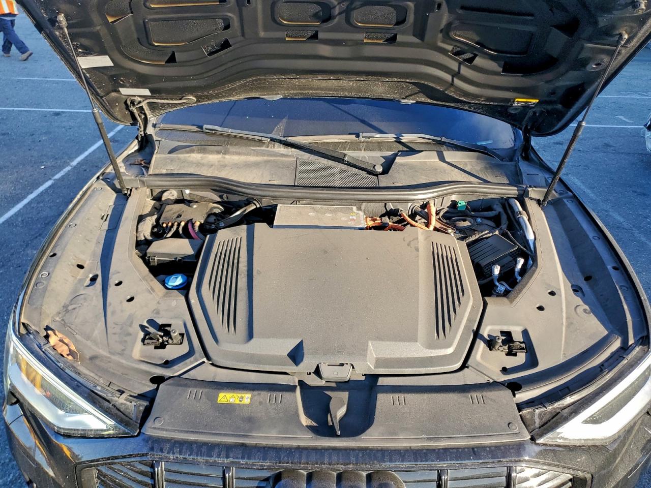 2021 AUDI E-TRON PREMIUM photo 23