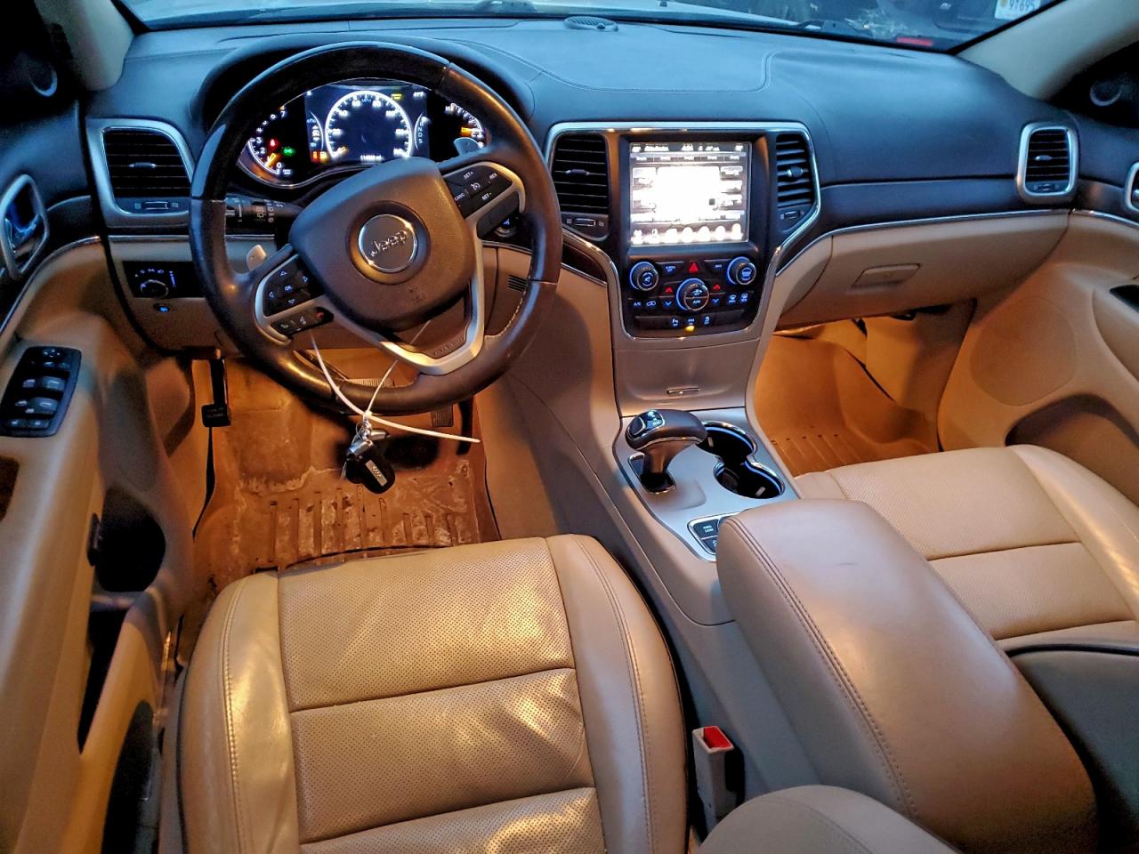 2015 JEEP GRAND CHEROKEE OVERLAND photo 8
