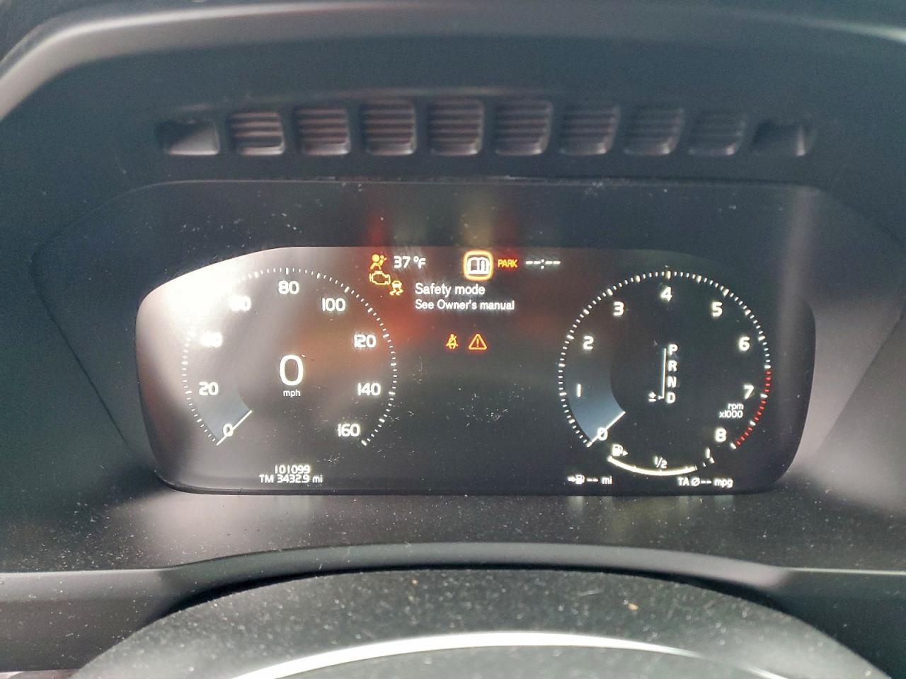 2019 VOLVO XC90 T6 MOMENTUM photo 17