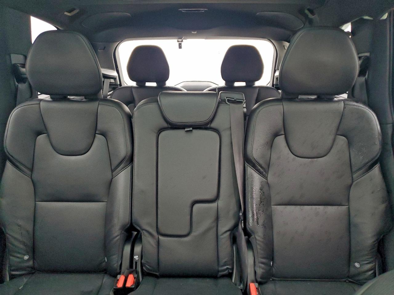 2019 VOLVO XC90 T6 MOMENTUM photo 19