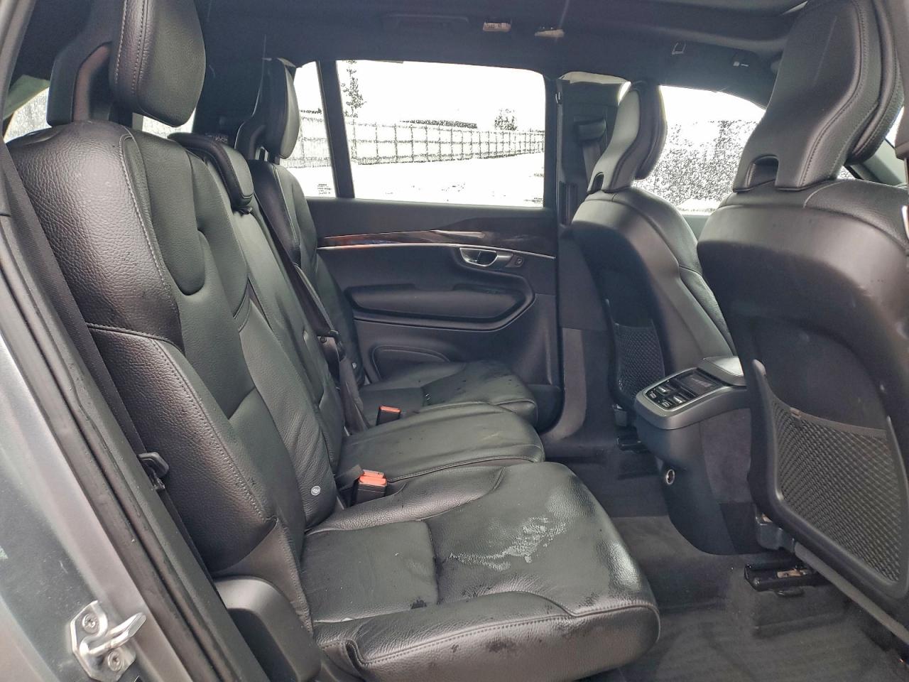 2019 VOLVO XC90 T6 MOMENTUM photo 21