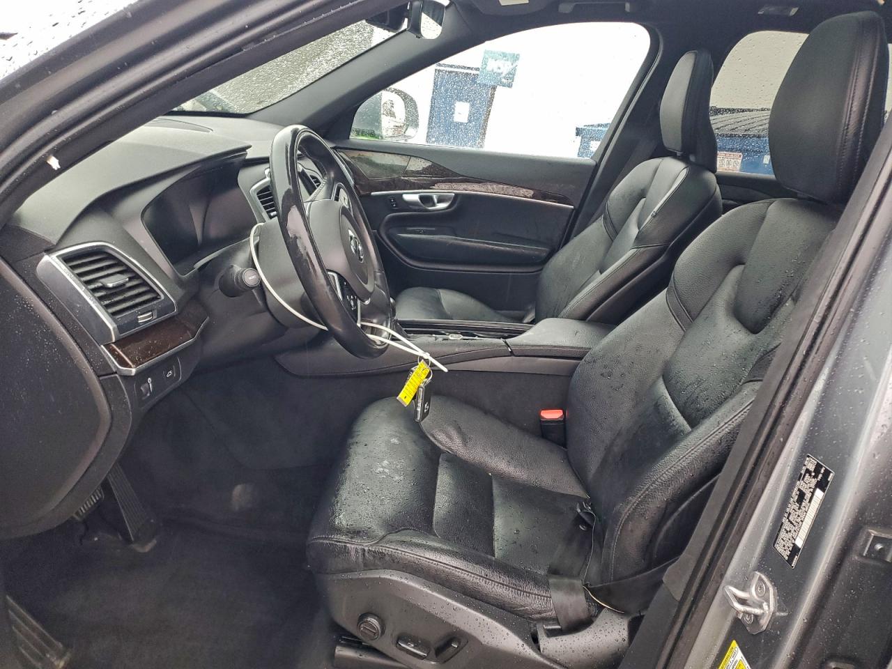 2019 VOLVO XC90 T6 MOMENTUM photo 13