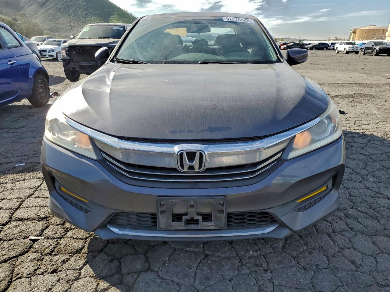 2017 HONDA ACCORD LX photo 13