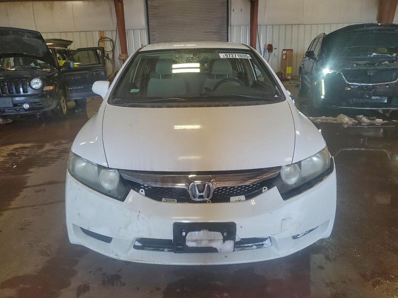 2011 HONDA CIVIC LX photo 5