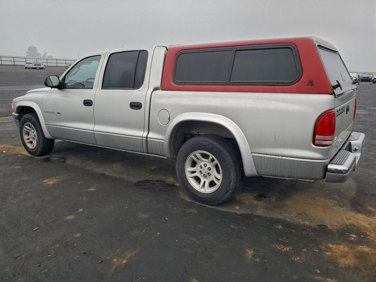 2002 DODGE DAKOTA QUAD SLT photo 2
