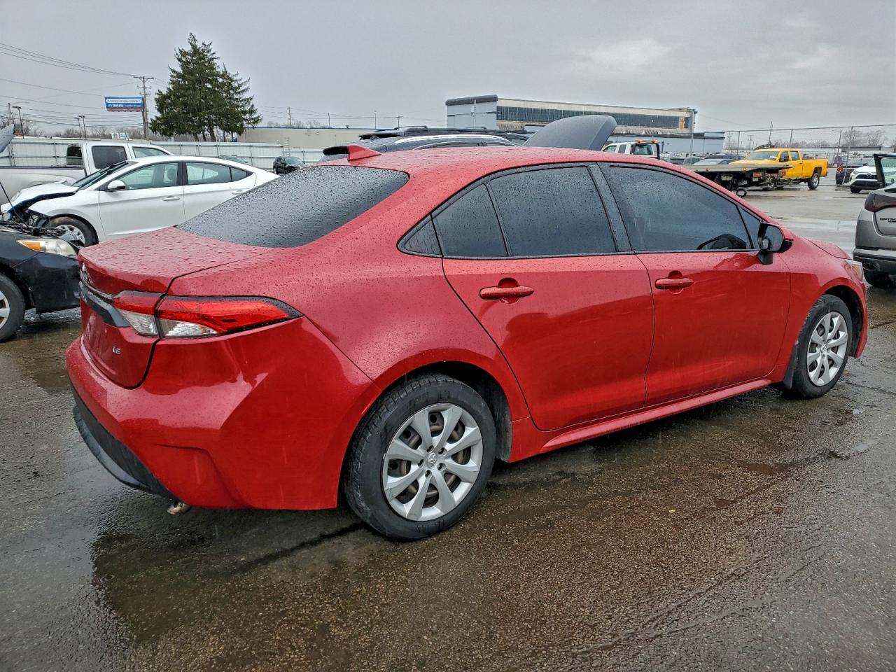 2021 TOYOTA COROLLA LE photo 3