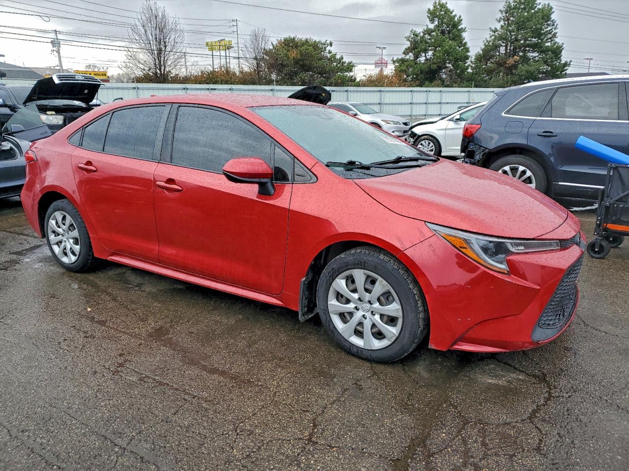 2021 TOYOTA COROLLA LE photo 4