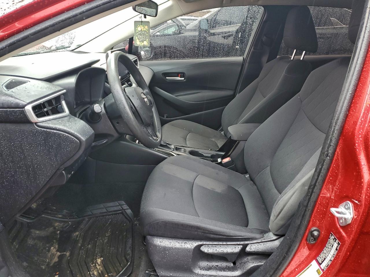 2021 TOYOTA COROLLA LE photo 7