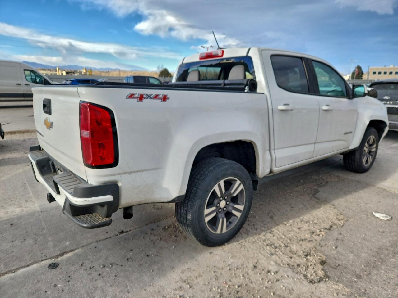 2018 CHEVROLET COLORADO photo 3