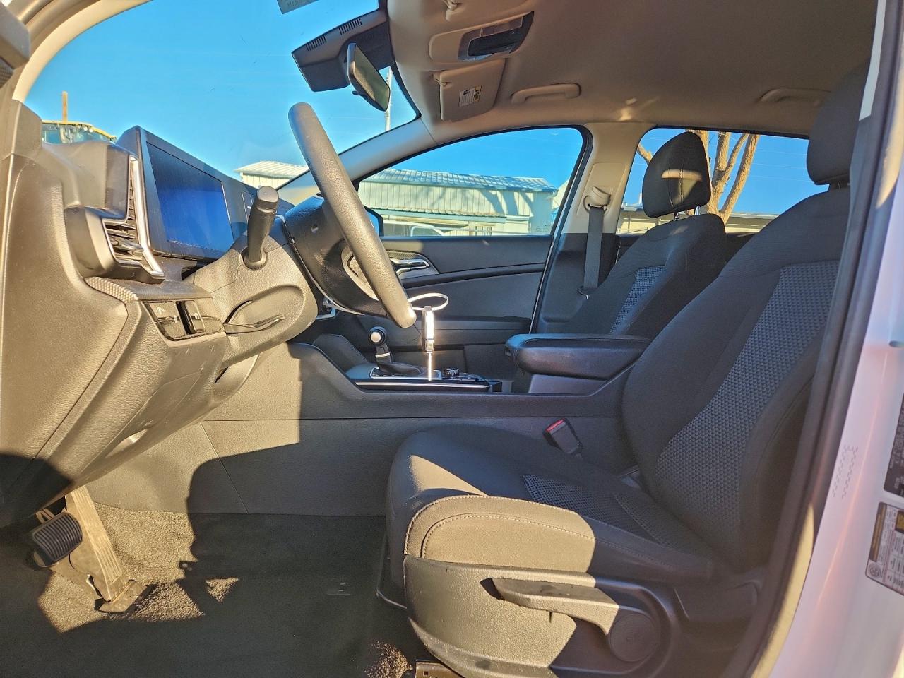2023 KIA SPORTAGE LX photo 13