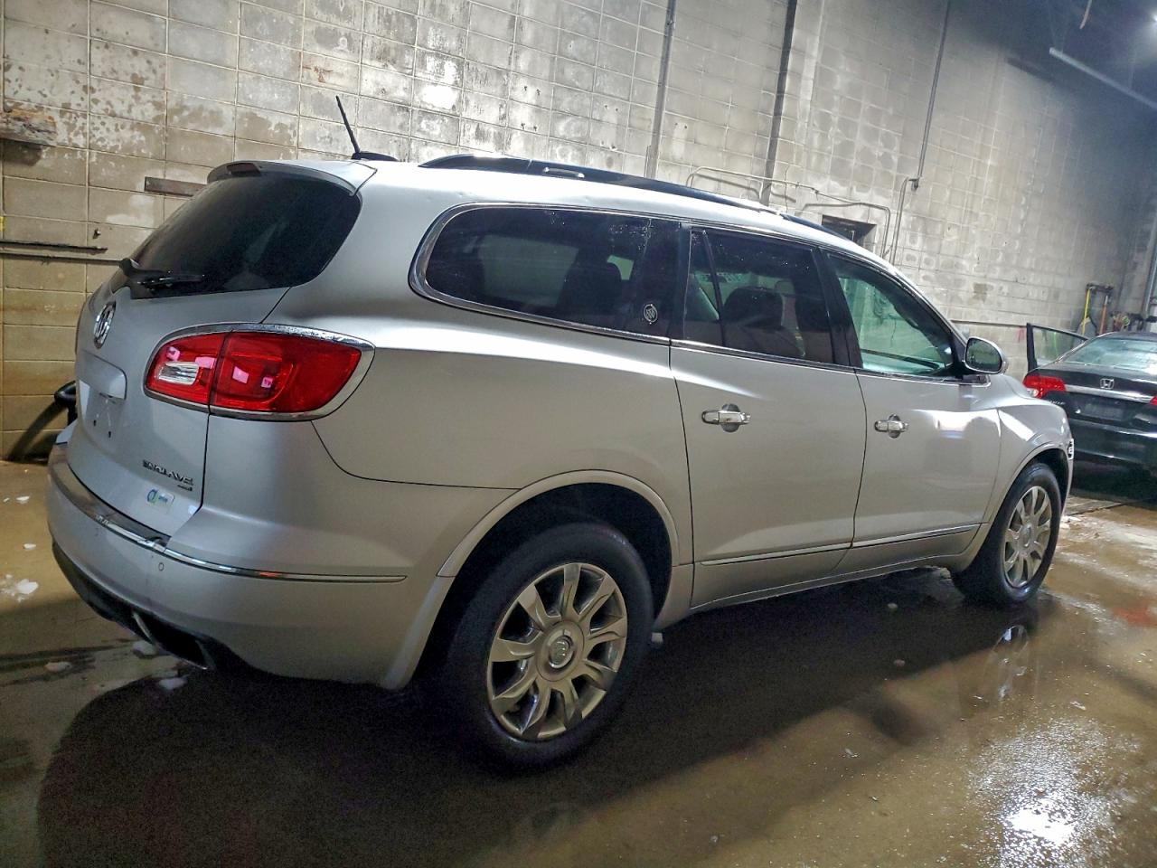 2016 BUICK ENCLAVE photo 5
