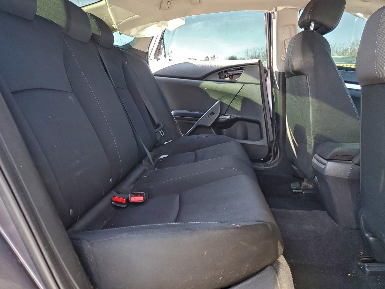 2016 HONDA CIVIC LX photo 19